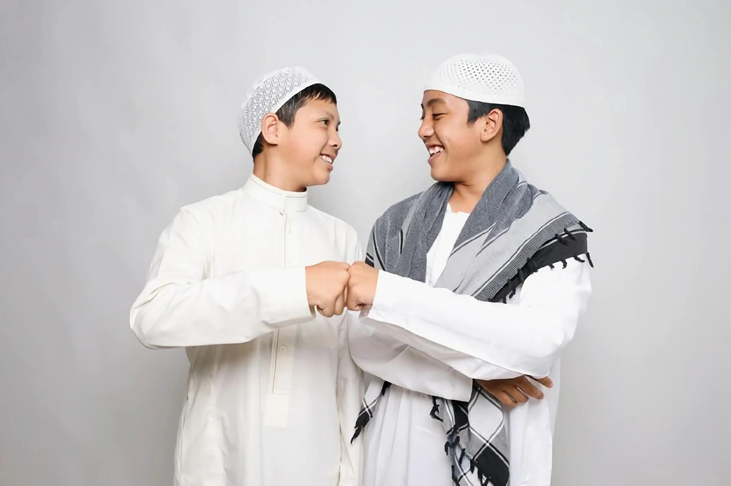 Membangun Persahabatan Sejati dalam Bingkai Islam